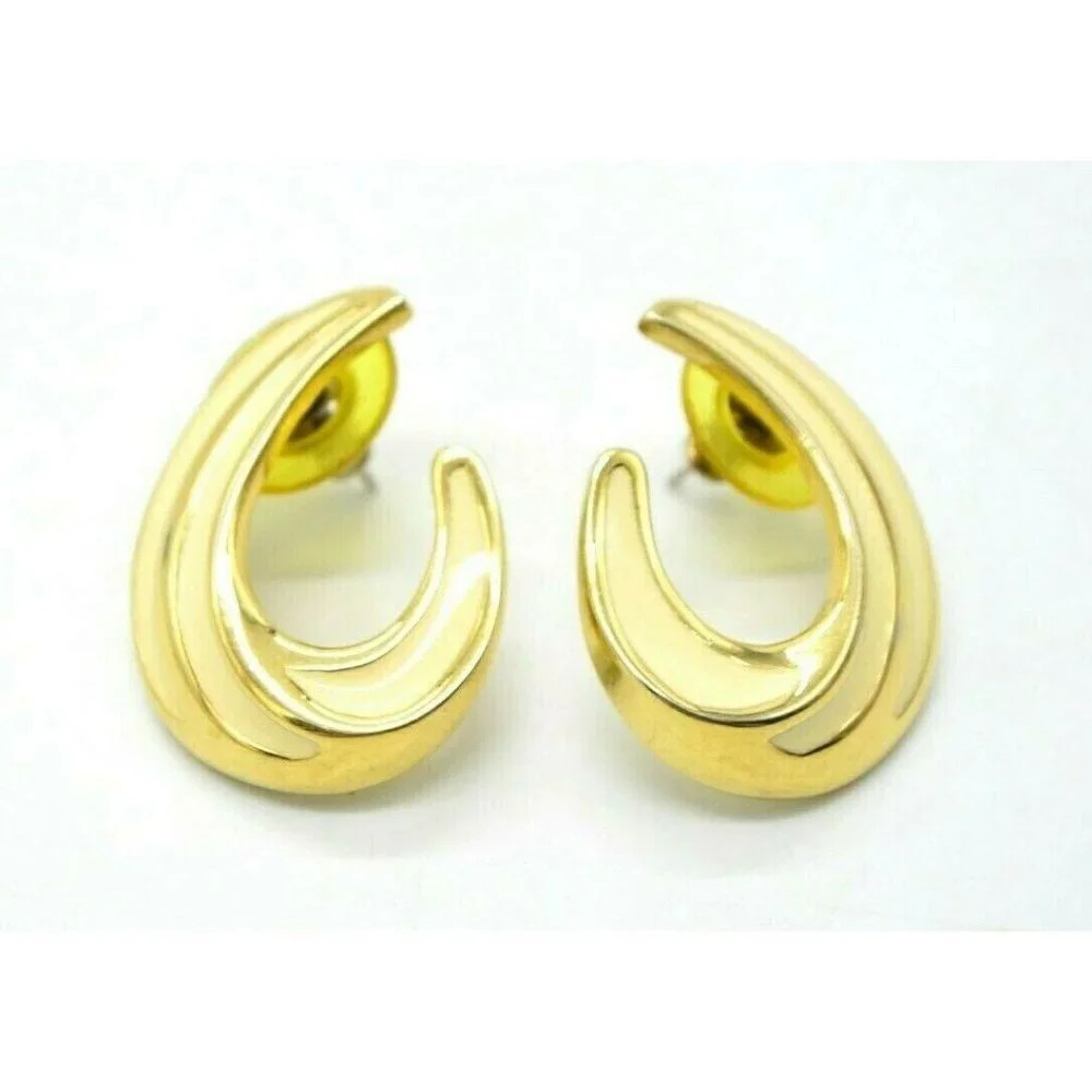 CROWN TRIFARI 1980s Gold Tone Ivory Colored Enamel